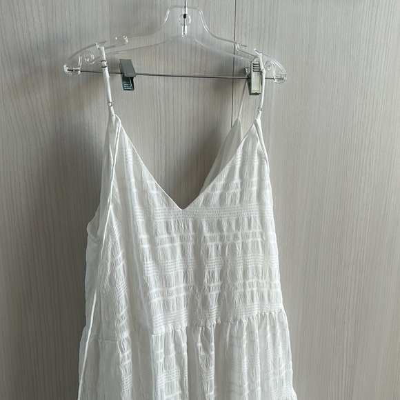 ASTR the label LIZBETH MAXI DRESS Size S ( fits oversized) like new condition - Picture 4 of 13